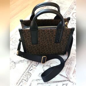 Calvin Klein Signature Nyra Satchel